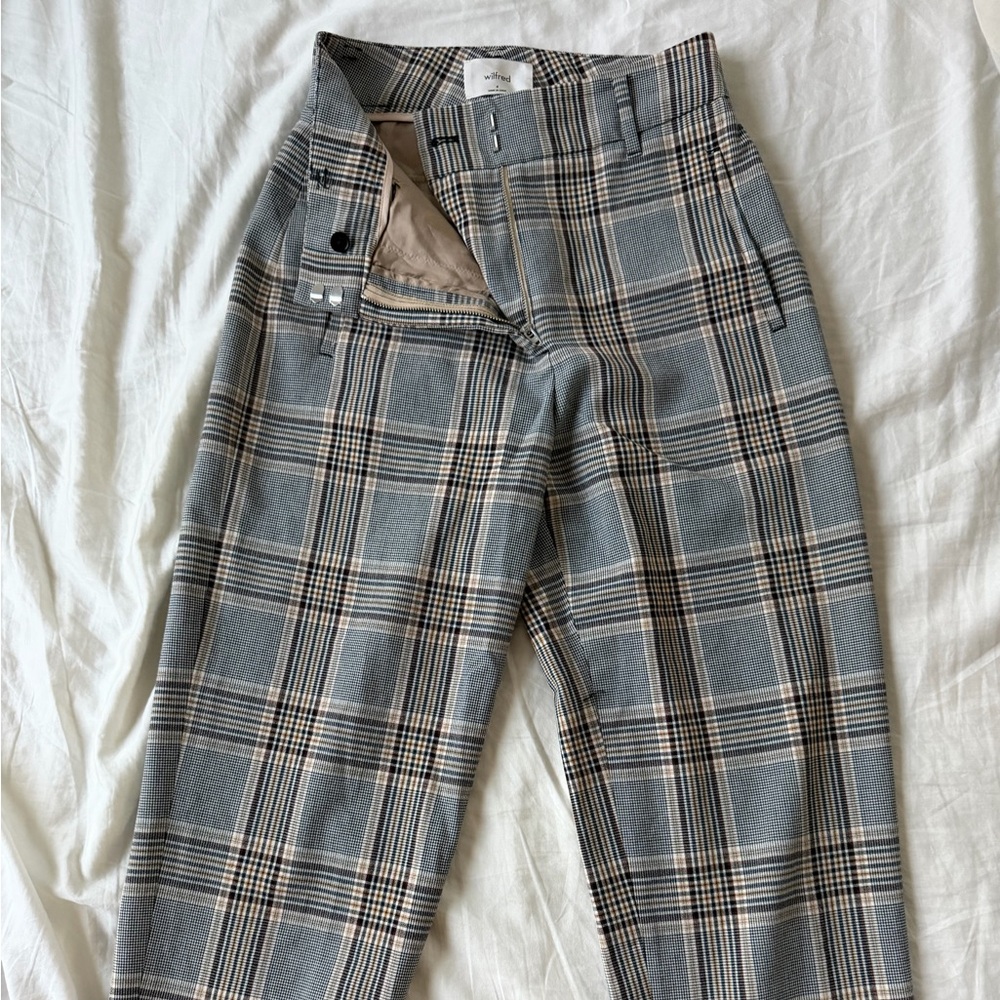 ARITZIA Wilfred Checkered Gray Pants